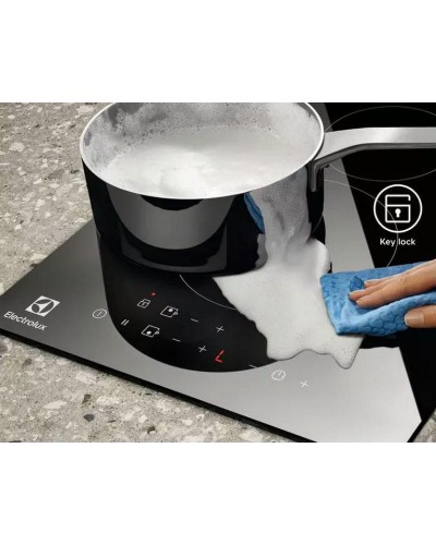 Индукционная варочная панель Electrolux LIT30230C