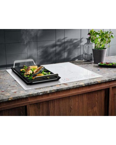 Индукционная варочная панель Electrolux IPES6451WF