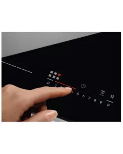 Индукционная варочная панель Electrolux EIV9467
