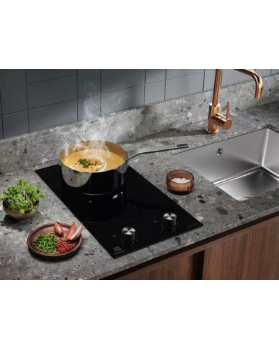 Варочная панель Electrolux LIT30210C