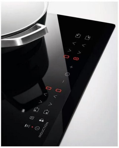 Индукционная варочная панель Electrolux CIT60430