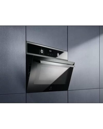 Духовой шкаф Electrolux EVL6E40X
