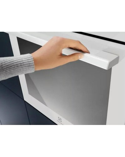 Электрический духовой шкаф Electrolux EOE8P39V