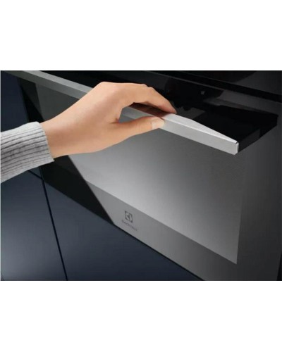 Микроволновая печь Electrolux KVMBE08X