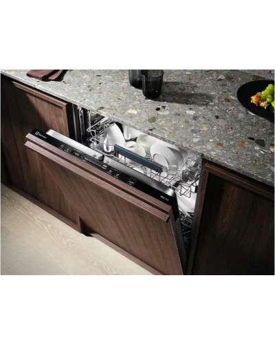 Посудомоечная машина Electrolux EES47320L
