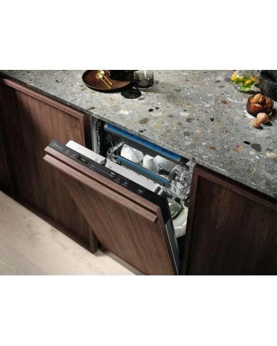 Встраиваемая посудомоечная машина Electrolux EEM43211L