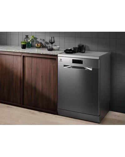 Отдельностоящая посудомоечная машина Electrolux ESA47310SX