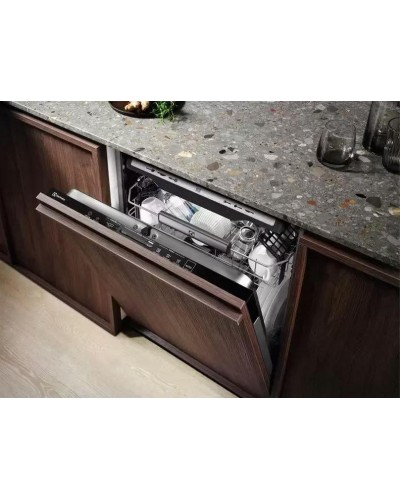 Встраиваемая посудомоечная машина Electrolux EEG68600W
