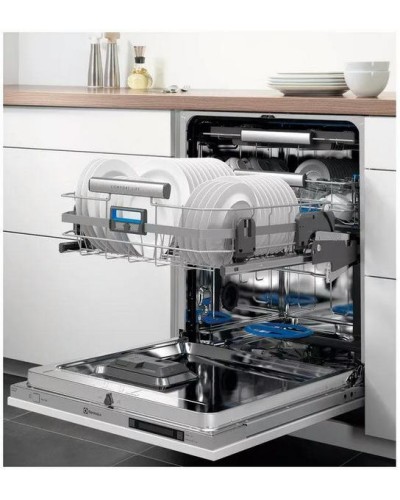 Встраиваемая посудомоечная машина Electrolux ESLM7534RO