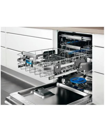 Встраиваемая посудомоечная машина Electrolux ESLM7534RO