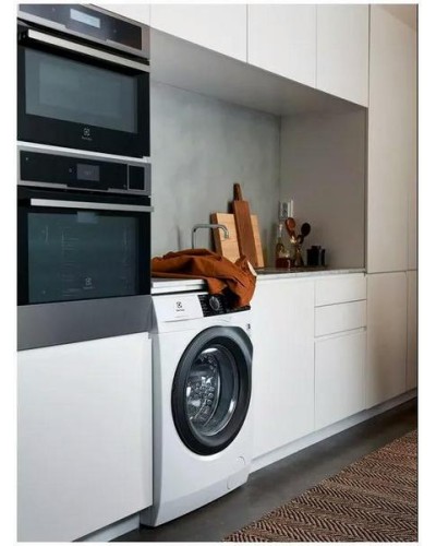 Стирально-сушильная машина Electrolux EW7WR447W